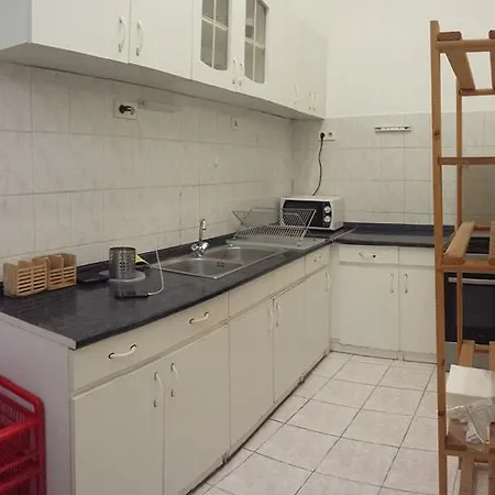 Ruin Bar Aparment *