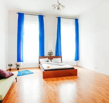 Ruin Bar Aparment * Budapest